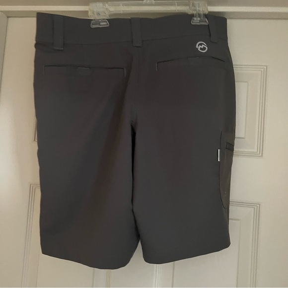 Magellan Fishing Shorts 30 Fish Gear Lightweight Water Repellent Gray Men's - Picture 3 of 9